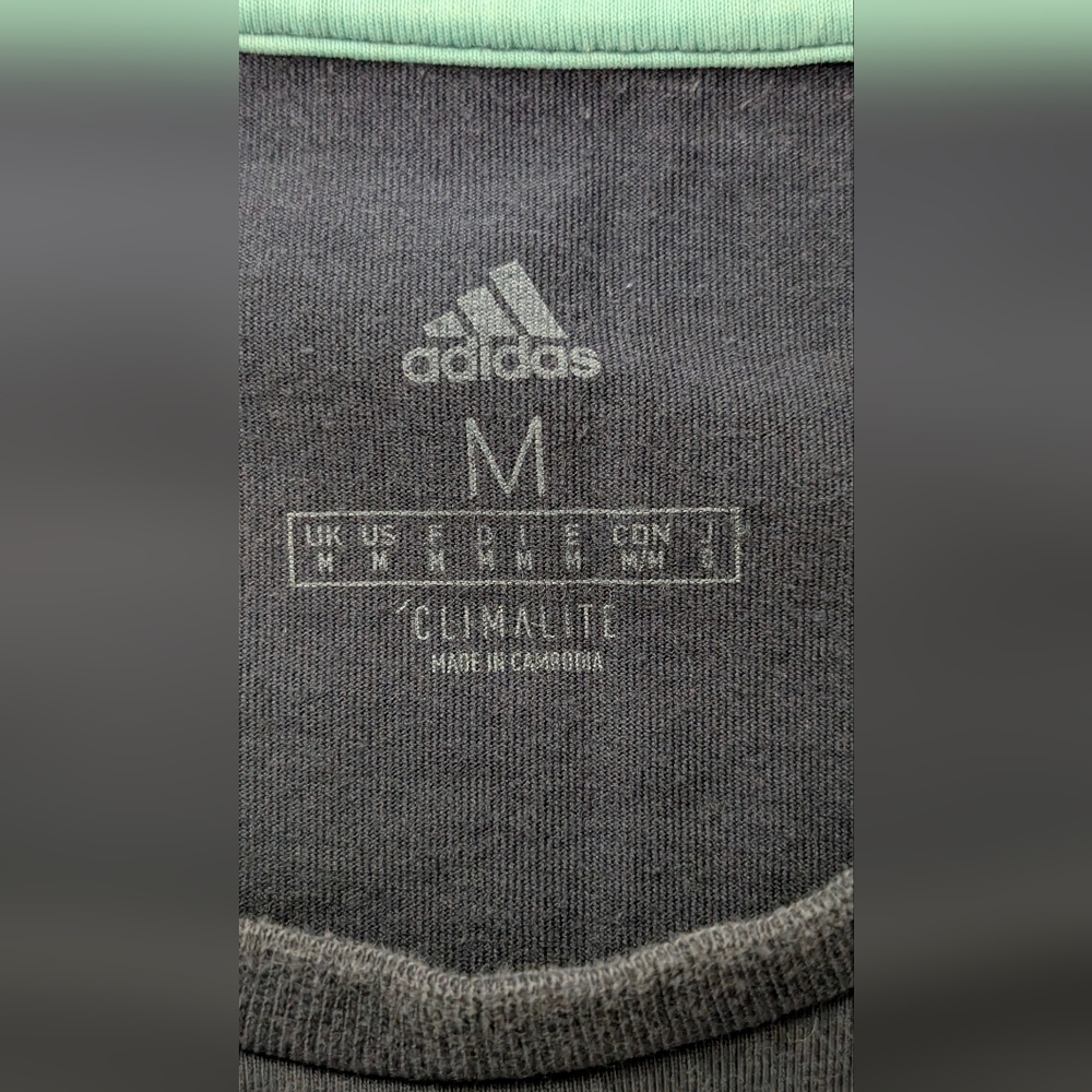 Adidas Shirt Sleeve Tee, Medium - Picture 4 of 5